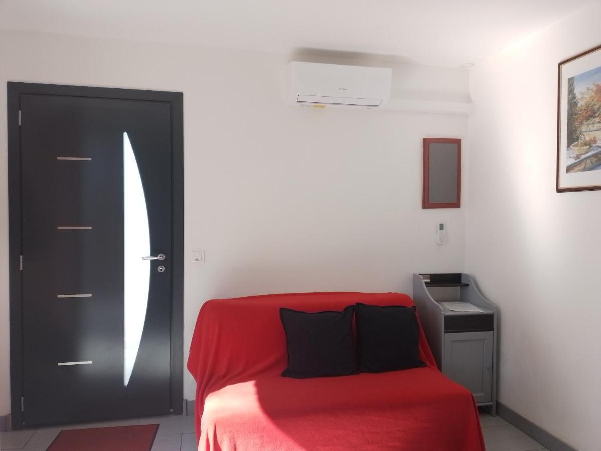 Le Romarin Apartment